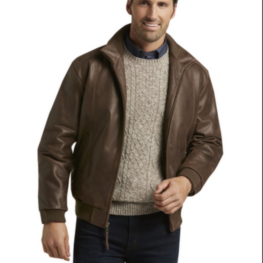 VIP Voyager Traditional Fit Leather Bomber Jacket